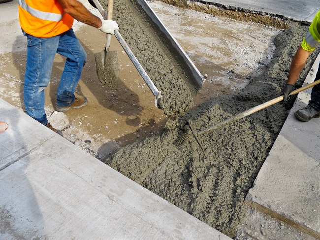 4 Tips On How to Find the Right Commercial Concrete Contractor