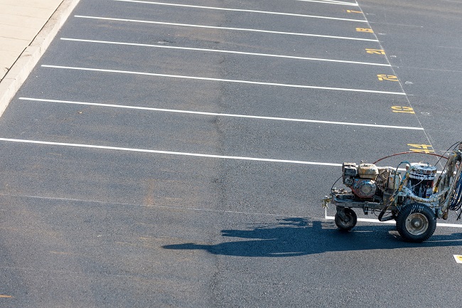 How to Prepare Your Parking Lot for Striping